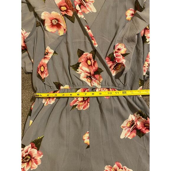 Umgee Women's Large Floral V-Neck Romper - Picture 9 of 10